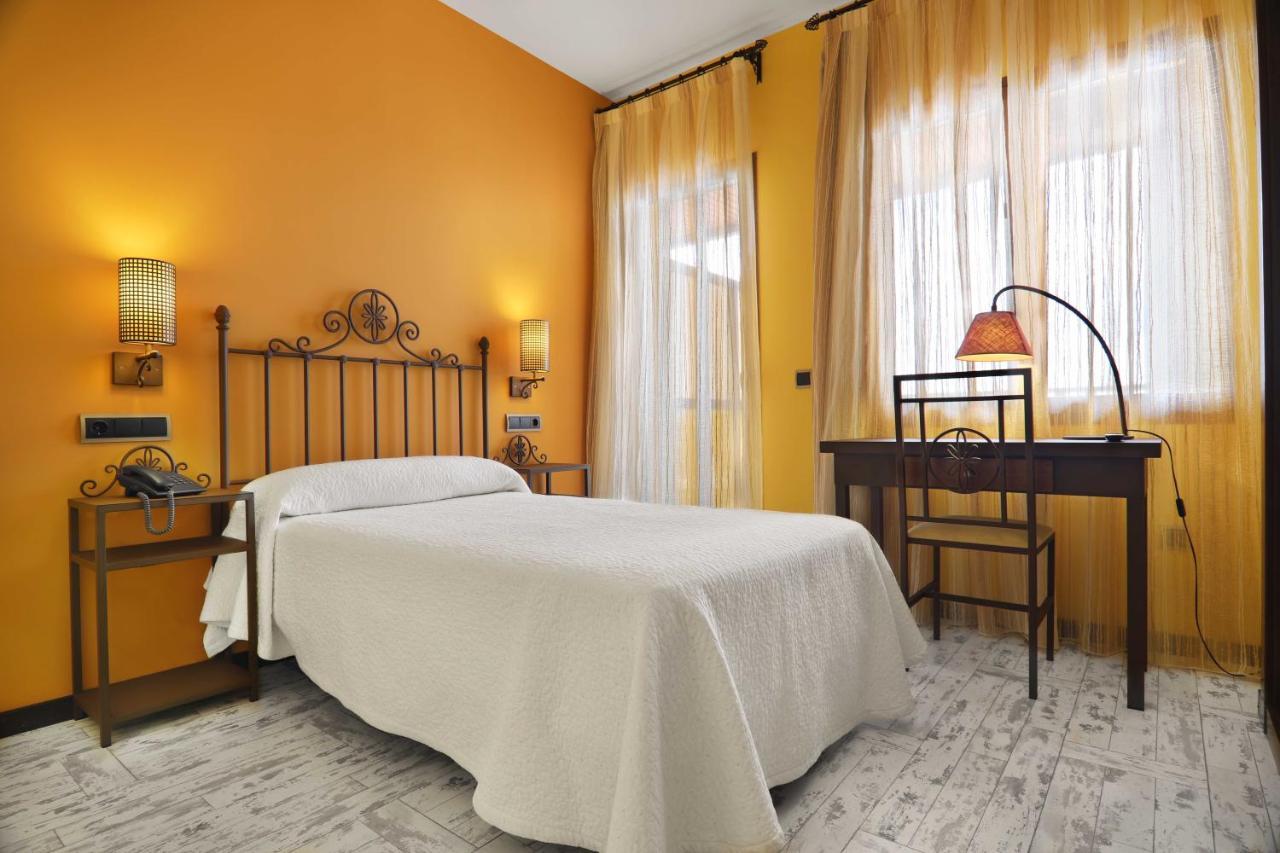 Hotel Moya Honrubia 외부 사진