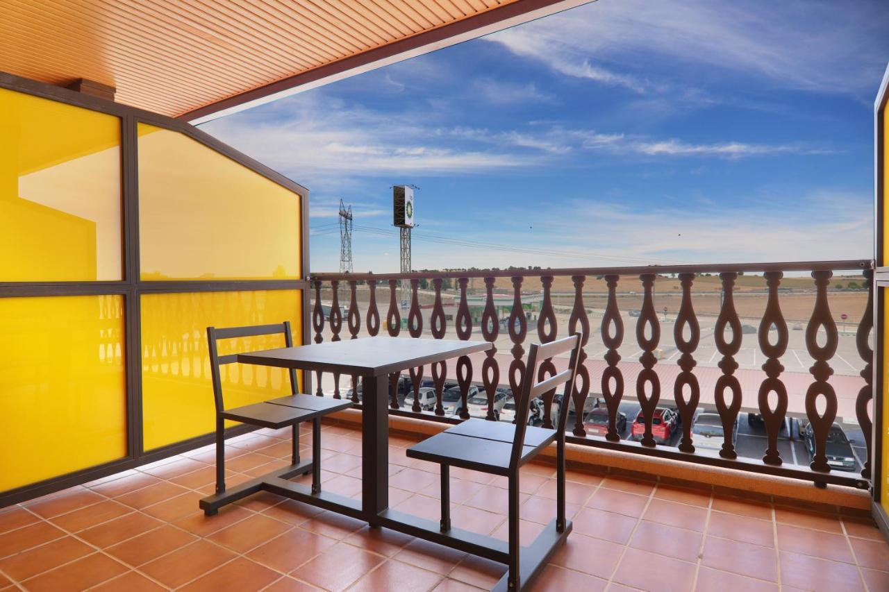 Hotel Moya Honrubia 외부 사진