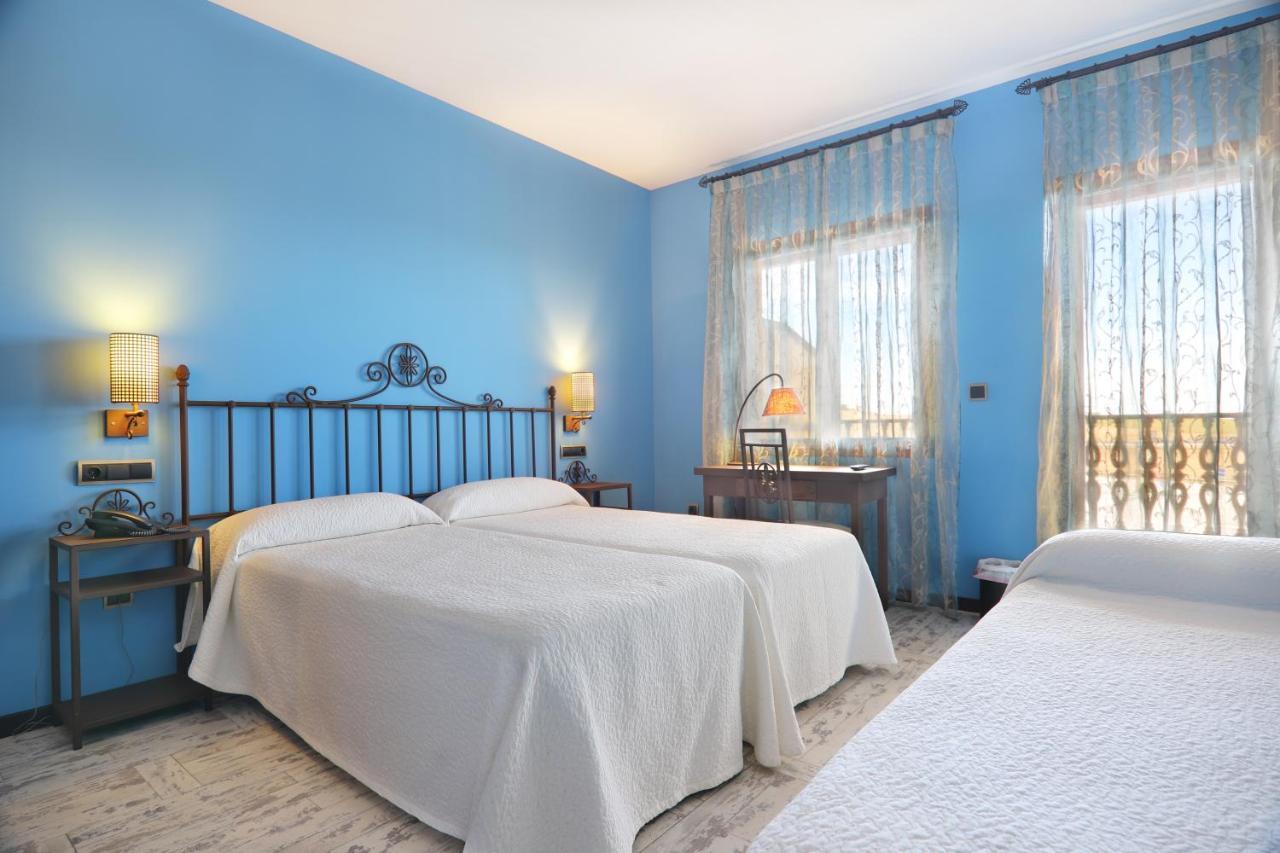 Hotel Moya Honrubia 외부 사진