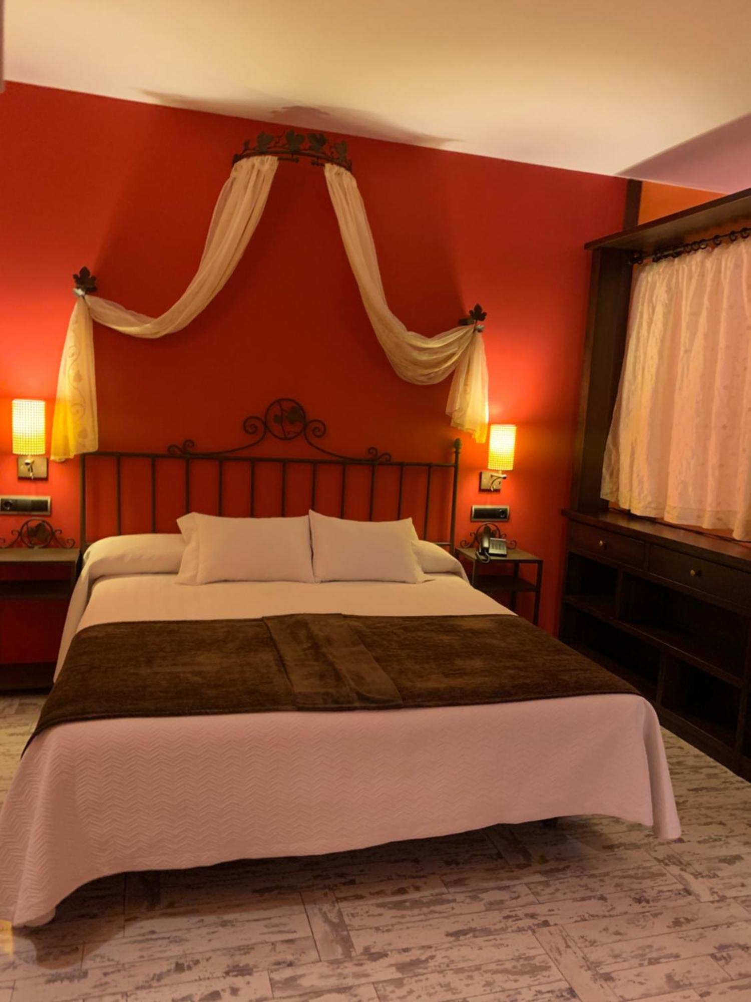 Hotel Moya Honrubia 외부 사진
