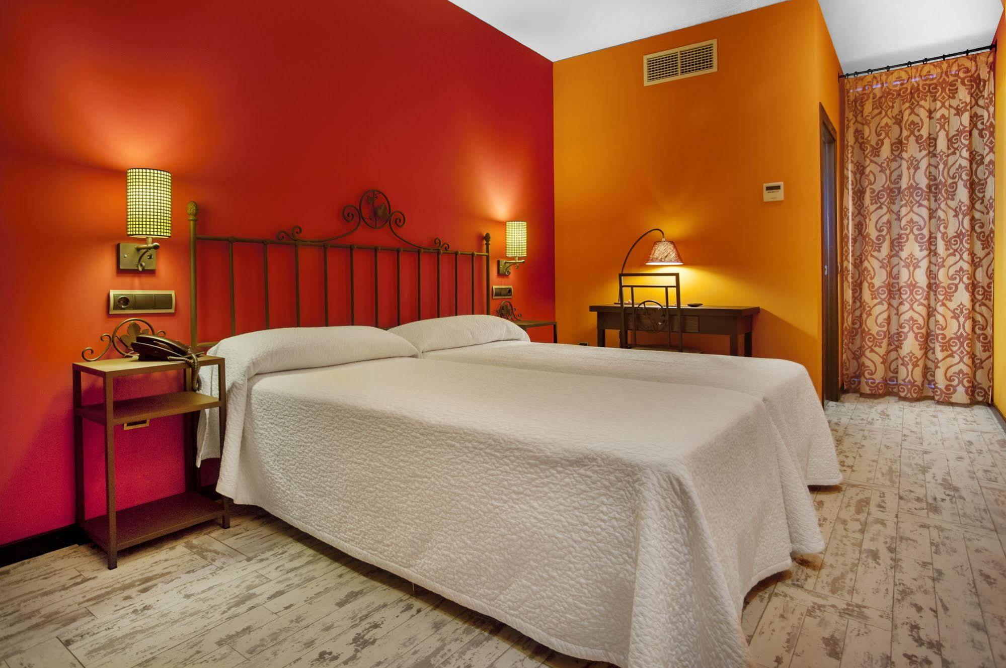 Hotel Moya Honrubia 외부 사진